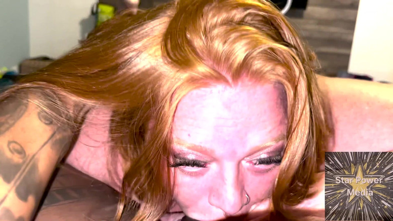 Savvy G: Anale training op Julie Ginger en pov grote zwarte lul...