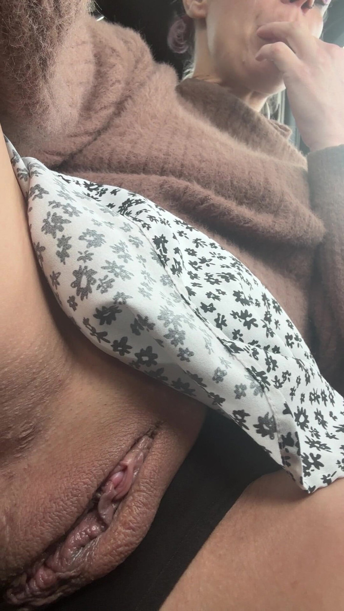 littleanda: 내 차에서 장난 꾸러기