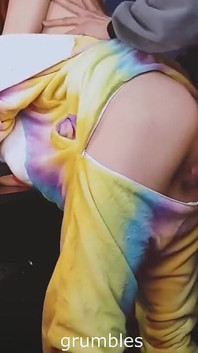 Vyrušil mě z práce, aby mě ošukal. orální creampie, zezadu stylemollyredwolf