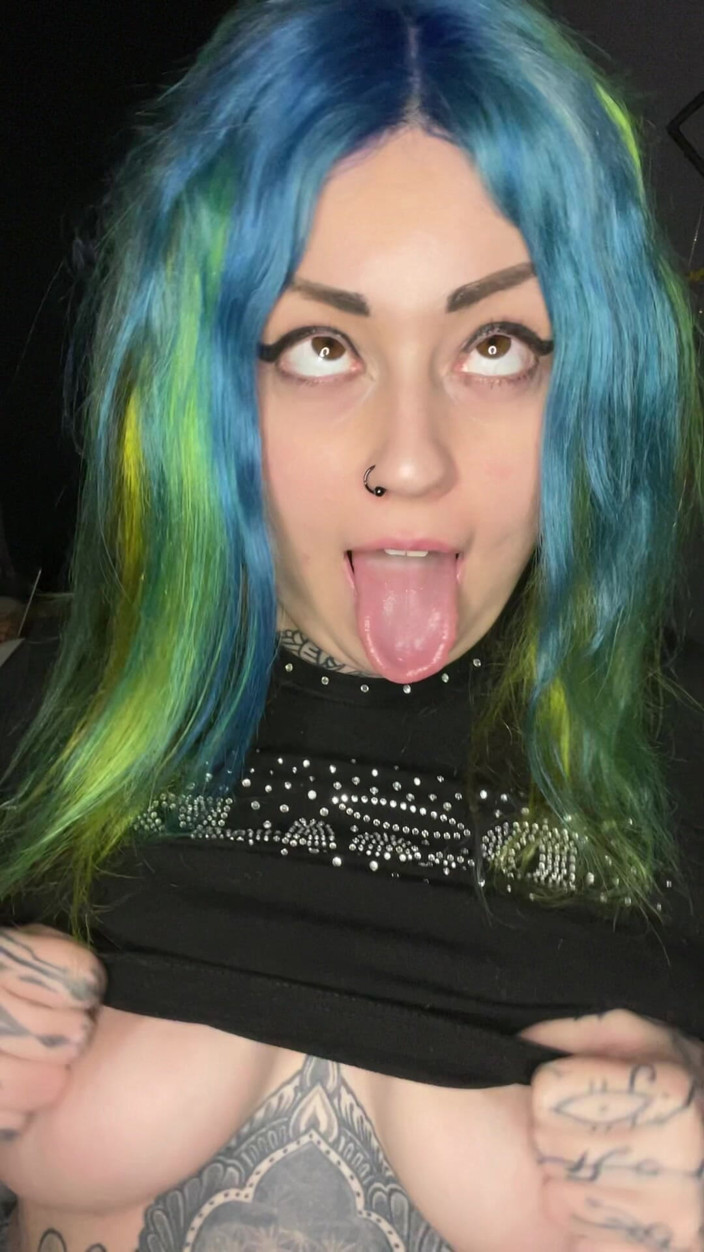 Miss Valentina: Ayah jalang Ahegao