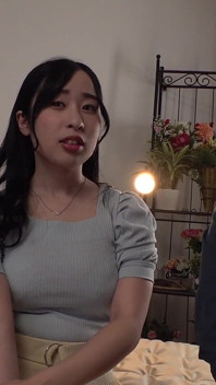 旭由乃 - 性教育 - 彼に擦りつけようとしただけなのに、誤って彼の処女を中に奪ってしまった!