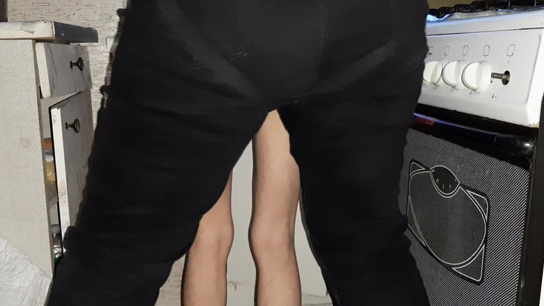 Lesbian-illusion: La mia matrigna ha preso la mia verginità anale e...