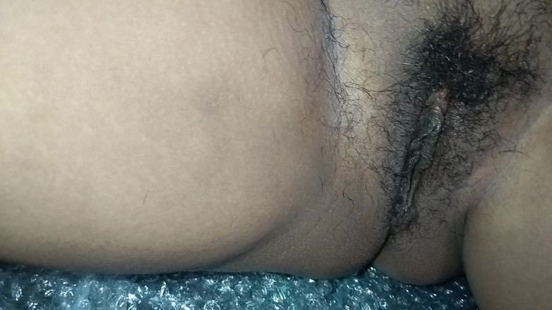 Mg3947731: 我老婆的阴户被剪毛