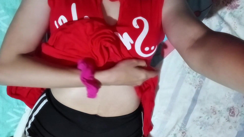 Yulieth Gomez: A atriz pornô faz uma videochamada com um fã da...