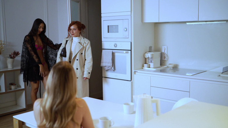 Clemence Audiard: Ggg Lesbian Rent Play - Two Broke Student Eat Out Their...