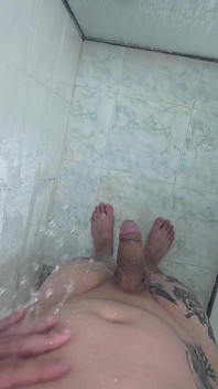 一緒にシャワーを浴びよう
