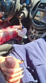 Podróżując z dziewczyną, nie mogłem się oprzeć pokusie: luksusowa ręczna i lodowa na poboczu