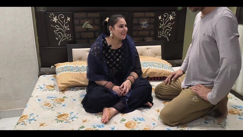 Pujaprem indian: Жаждующая сперма внутри розовой киски