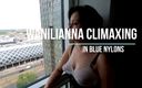 Wanilianna: Climax en medias de nylon azules