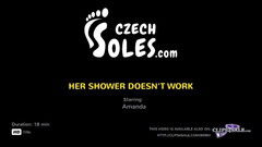 Czech Soles - foot fetish content: Její sprcha nefunguje