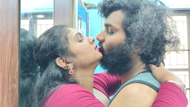 Vaigavarun45: Couple Romance