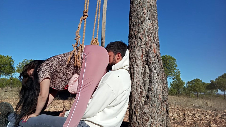 fartingclub01: Scoreggia in faccia mentre lo schiacciavo tra il mio culo...