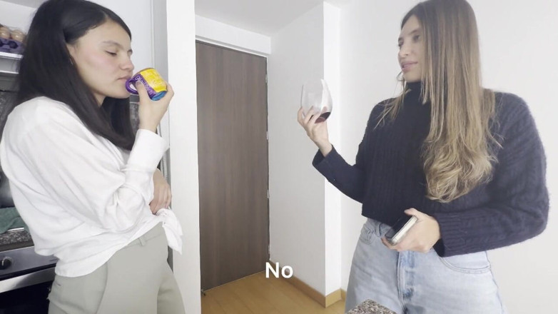 scarlettandc: Minha ex-namorada vem à minha casa para fazer sexo enquanto meu...