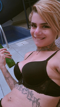 Exhibitionist