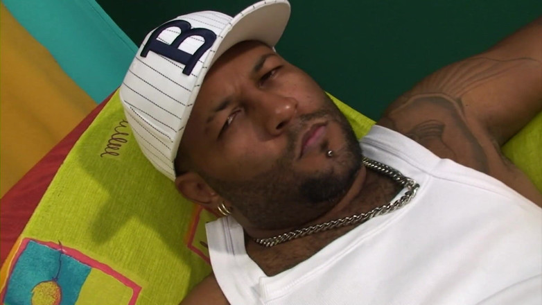 Male Dream: Ebony gangster has a good jerk off session