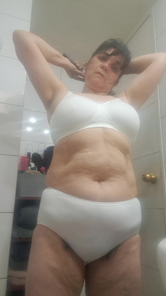 Mommy big hairy pussy: 플러스 사이즈 새엄마 란제리