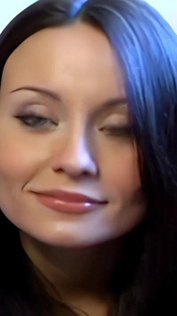 Carla Brown'ın yer aldığı röportaj