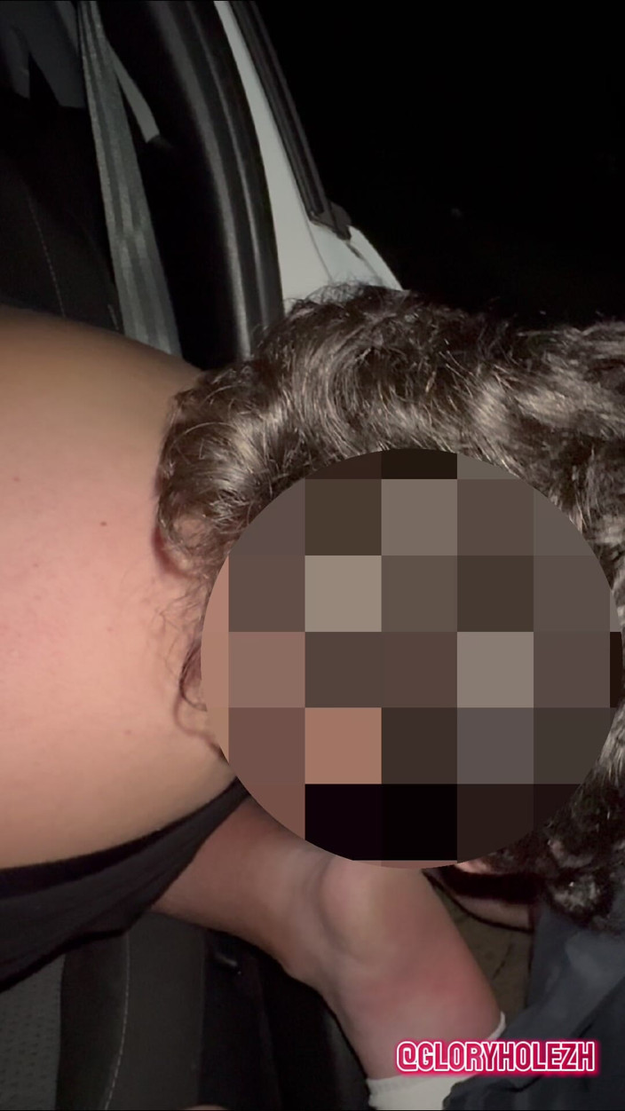 gloryholezh: Готовая к заднице раком на Cruising Spot съел и осеменил горячий мужик