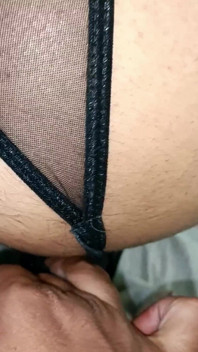 Bắt gặp chị kế gợi cảm móc cua âm hộ sau đó đụ cô ấy