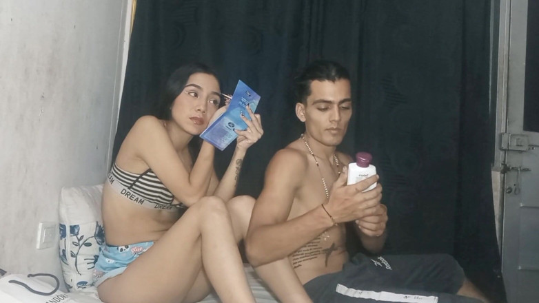 gledyxxx: Hey Stepsister, Can You Give Me a Massage and Then...