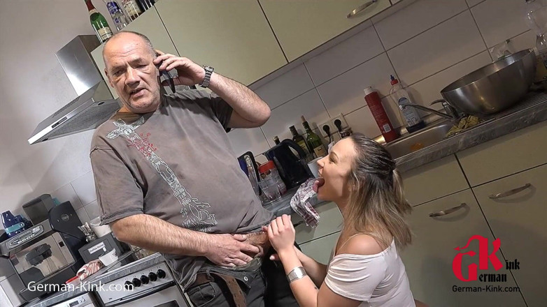 German Kink: Opa pijpbeurt en diep in keel