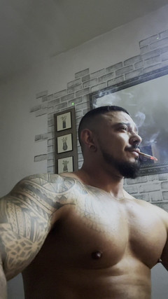 Reds and Muscles: Před spaním