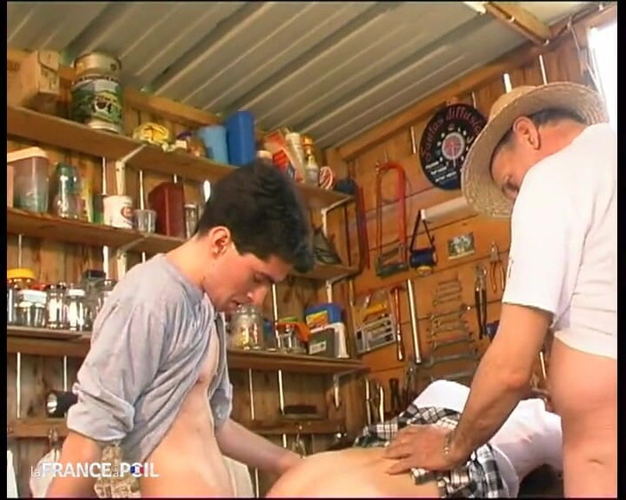 La France a Poil: Hairy Mature Cougar Gets Banged and Facialized by the Young...