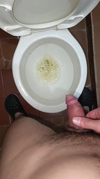 Compilation of Horny Twinks Peeing and Masturbating