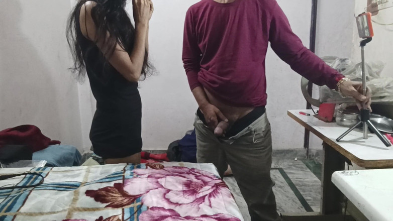 Saraswati: Menina de 18 anos chupando padrasto em áudio hindi