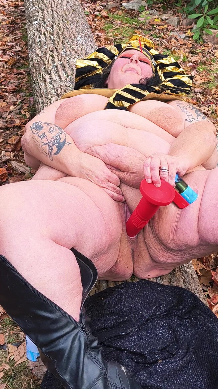 HerculesnVENUS: Porra me fode gritando, por favor, fode minha buceta!!!