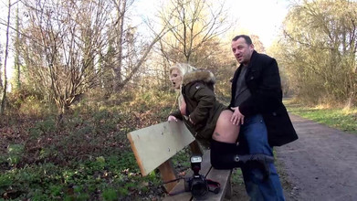 Erotic Planet Studio: Tatuada Rubia Esposa Salvaje En DP Al Aire Libre Follando...