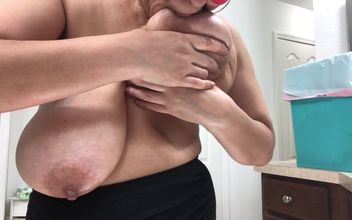Saggy Milkers Clip 2 Cam C