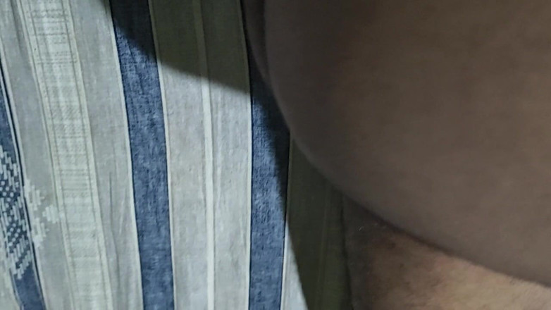 Hot Chilli 2025: 毛深い大きなチンポのバングラデシュの継父プレイの手コキ