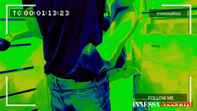 InnessaKiss: Kongkek kasar dan menjilat pepek keras di bilik air