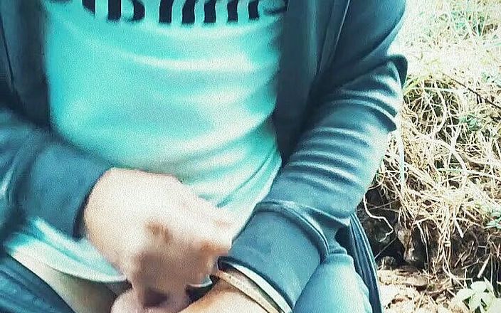 Scallyoscar: Sidik mastürbasyonu, sidik içme ve ıslak trackies'imde yakın çekim boşalma