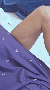 Přítelkyně mého nejlepšího přítele plná romantika, když byla sama v hotelovém pokoji, chce více sexu - hindský zvuk