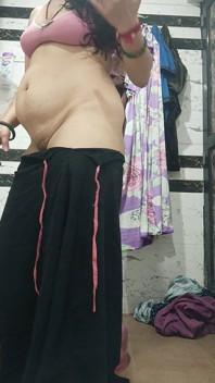 Priya bhabi video sexy cơ thể nóng bỏng