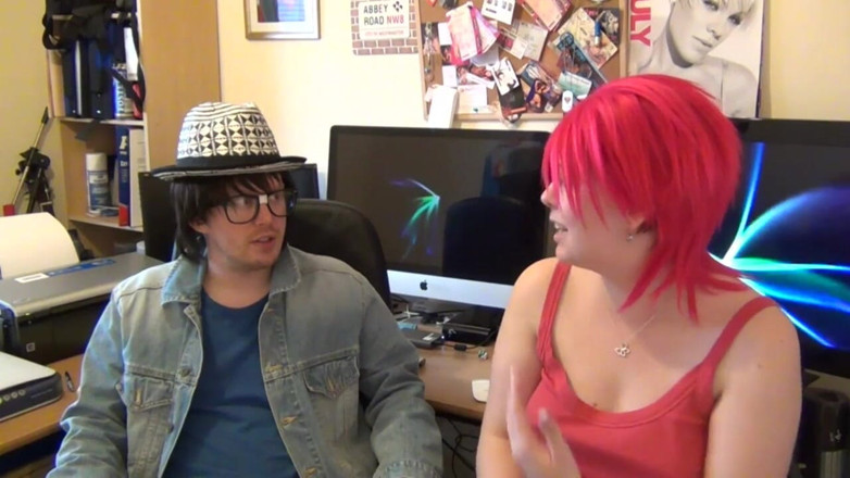 Nerd Pervert: Elise Teeze - a puta casada