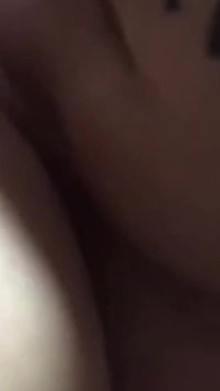 Eu gosto demais quando meu namorado me pede para fazer sexo oral com ele até ele acabar na minha boca
