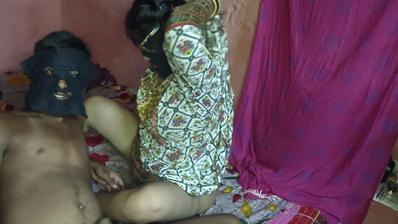Nehatop123: भारतीय घर का बना सौतेली मम्मी की चुदाई