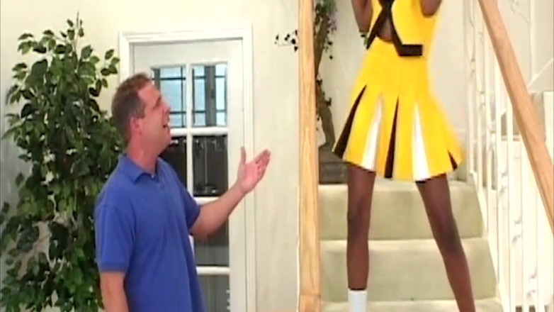 TRASHPORN: Une Fille Noire Excitée a Des Relations Sexuelles Anales Avec...