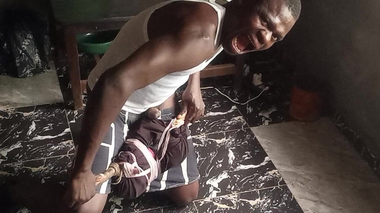 Moviesporn1: Acest frate hard în spermă, fără a invita o femeie