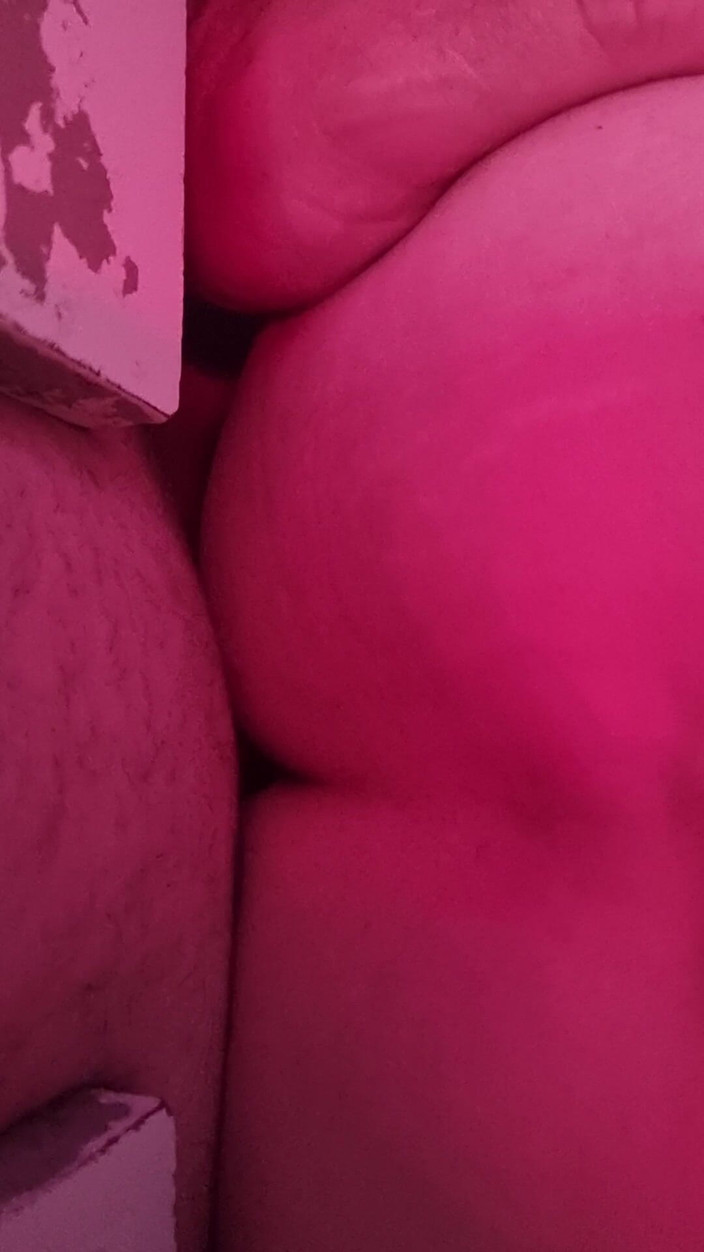 R b hubby: Istri sama orang asing di glory hole