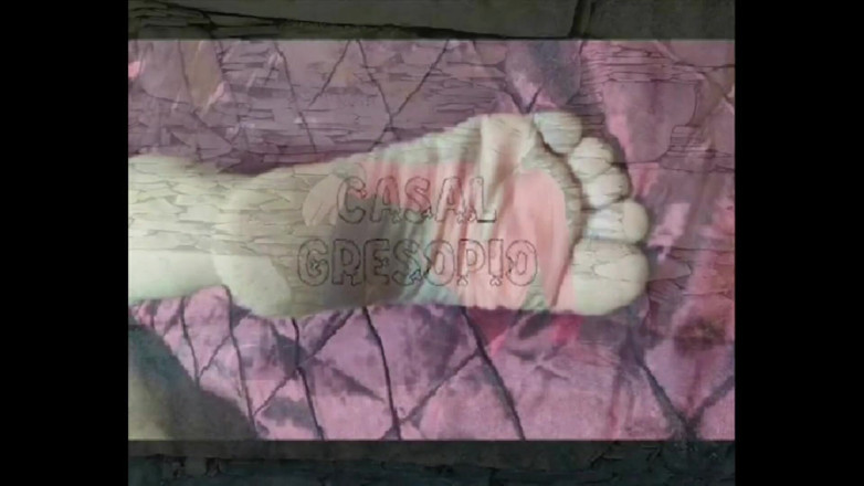 Casal Gresopio BDSM: Рабыня заботится о ногах своего хозяина 2 - Посмотреть версию