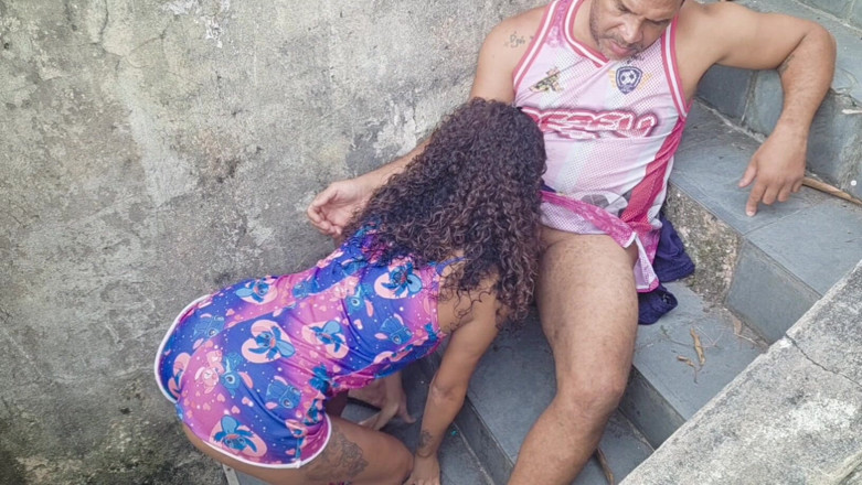 Bebes vagabundas: Meine Stieftochter auf der Treppe zu 100 % anal abholen