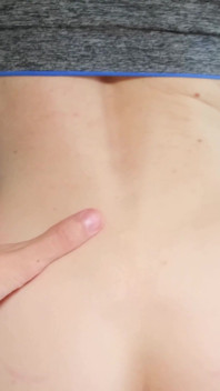 Roztomilá teenagerka s dokonalým zadkem dostane anální creampie - Bez milosti šukání