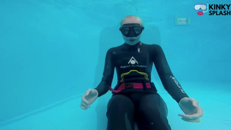 UKCuteGirl Lucy Lauren: Underwater Wetsuit JOI in My Private Pool