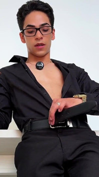 Male Read and Jerking off