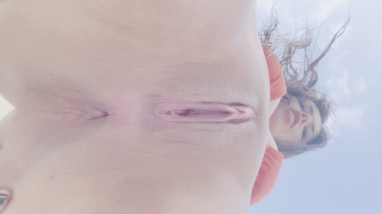 SoyMarce: Šla sama v bazénu