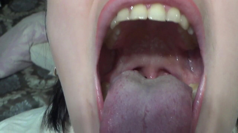 Goddess Misha Goldy: 대물 자지로 당신을 스와로우하는 Giantess!